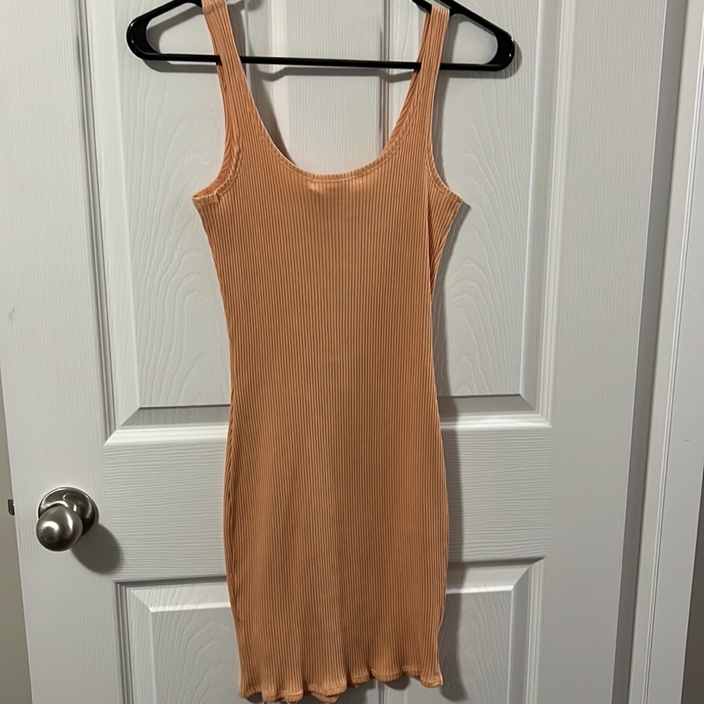 Dress - Picture 3 of 3